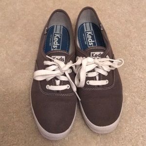 Gray Keds 7.0